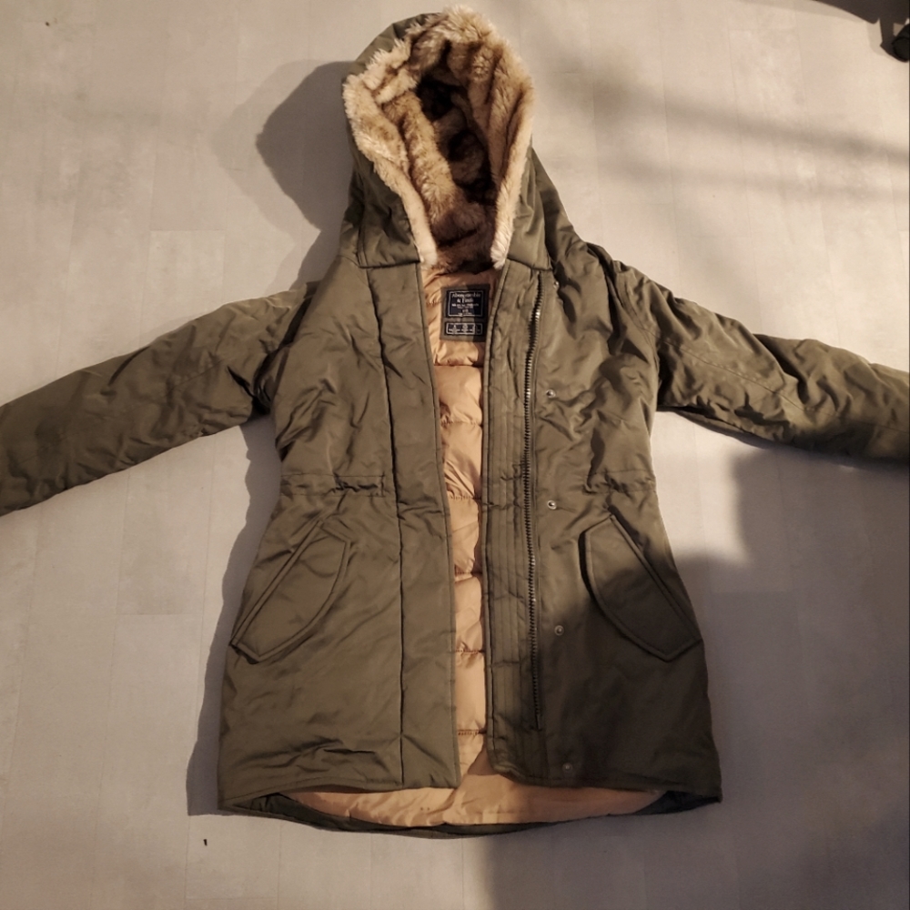 Abercrombie & Fitch olive green parka XXS